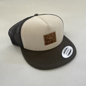 GIRO Trucker Hat Cap Adult Snapback Universal Fit Mesh Logo RETRO Casual